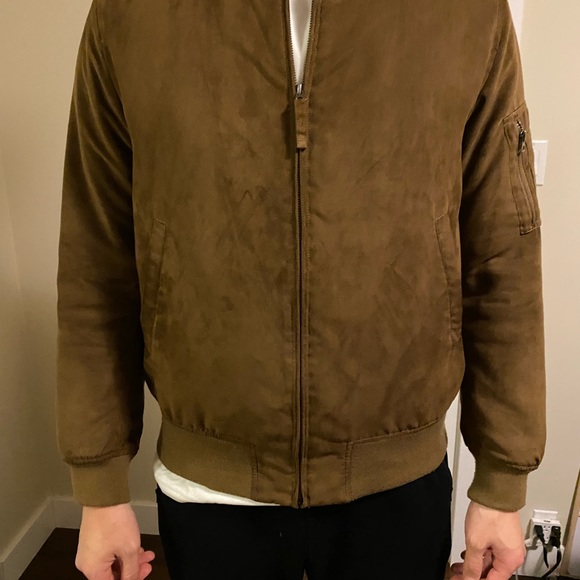 Uniqlo bomber jacket - Picture 3 of 5
